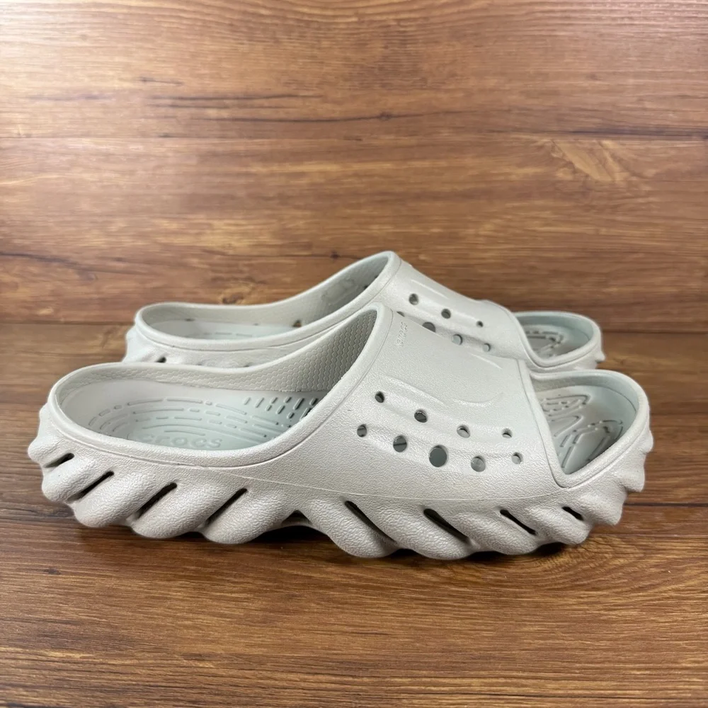 CROCS Echo Slide Sandals Women’s Size 10‎ Slip-On Shoes